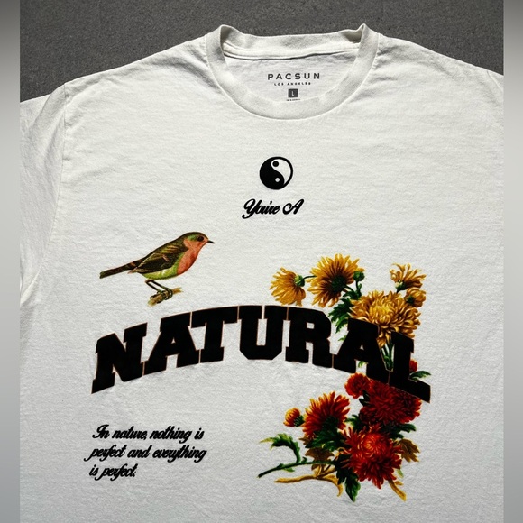 PacSun Natural T-Shirt Men’s Large White Cotton Graphic Bird Flowers - Picture 2 of 5